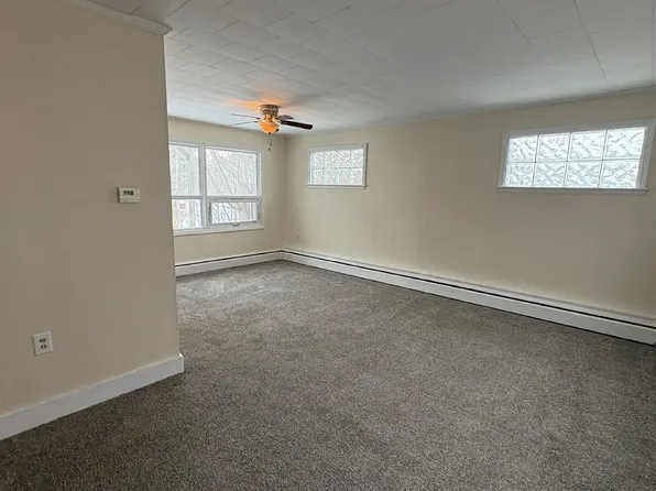 1322 Main St APT 1, Sanford, ME 04073