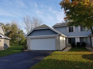 1236 Andover Cir, Aurora, IL 60504