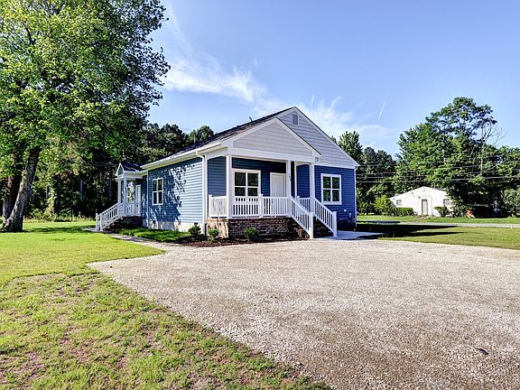 3rd image of 102 Magruder Ave