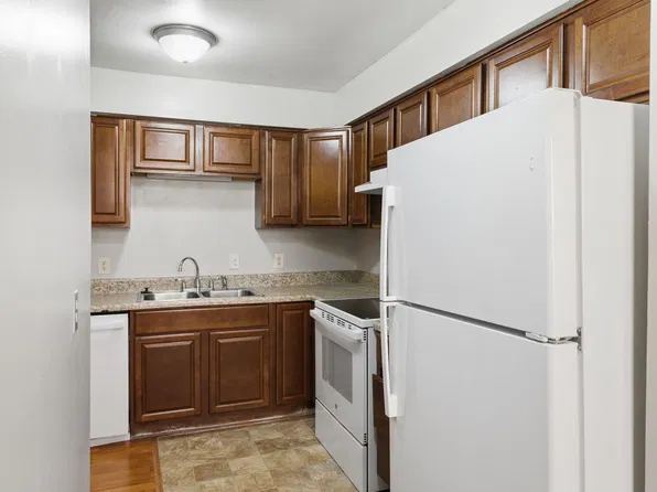 323 Forest Park Rd #7-5, Madison, TN 37115