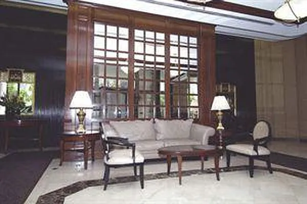 Rented by Douglas Elliman | media 11