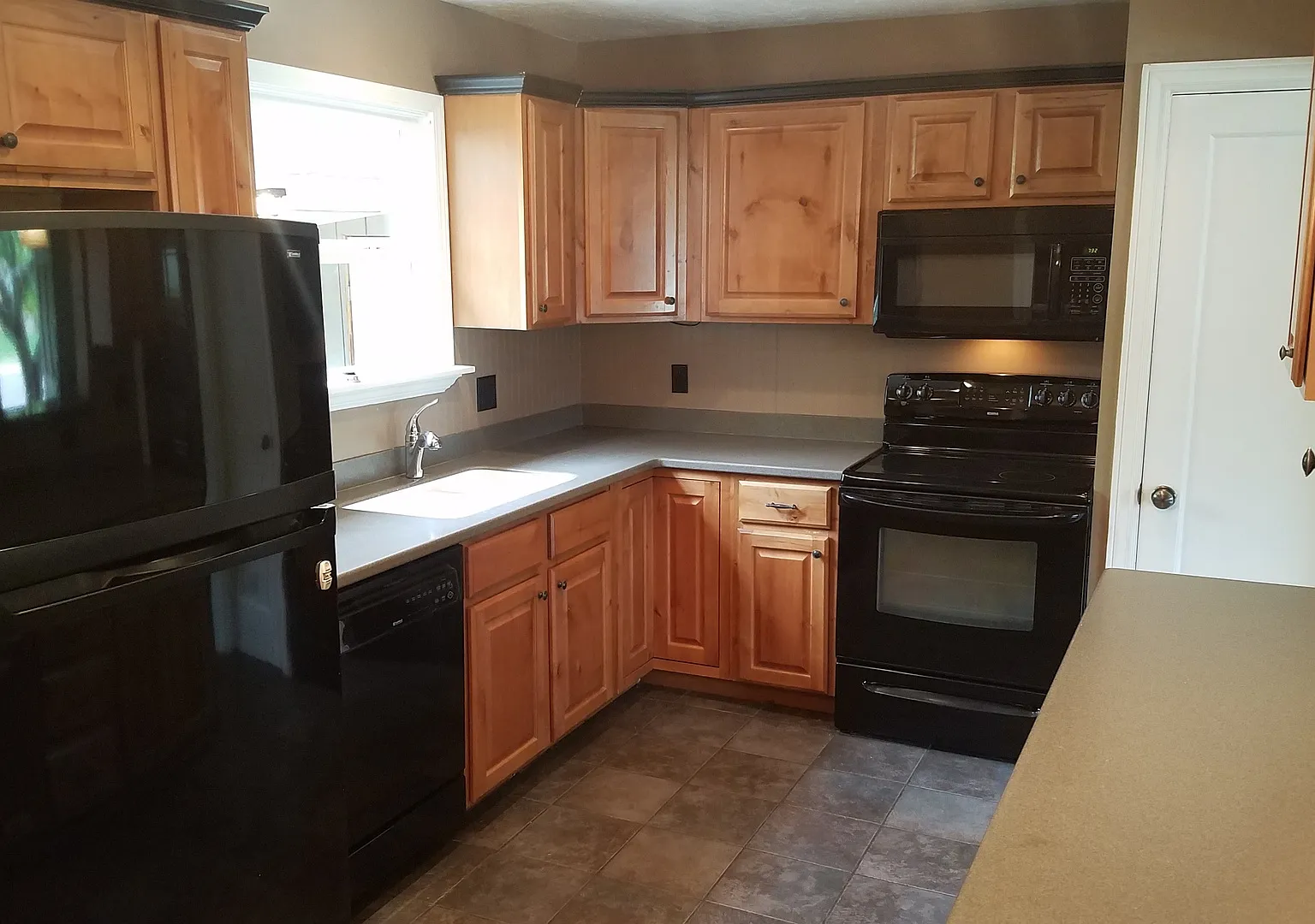 Beautiful Orem Home - Great Location — Photo 3