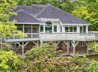 4471 Cove Loop Rd, Hendersonville, NC 28739