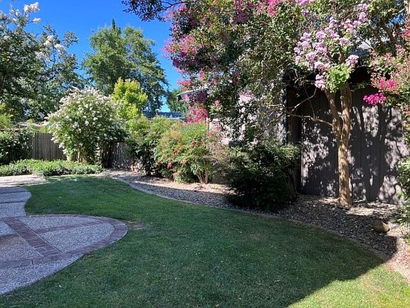 2nd image of 7531 Deltawind Dr