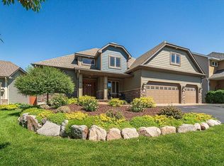 1362 Romeo Ct, Chaska, MN 55318