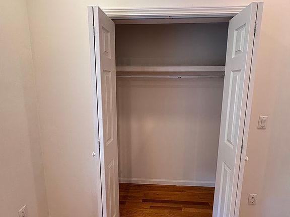 4th image of 16-18 Wallace St #18-2