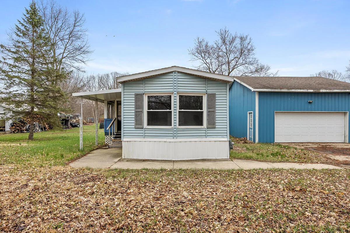 1825 34th St photo 1