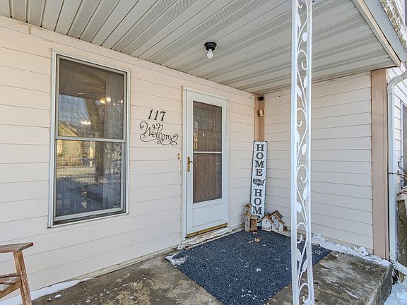 5th image of 117 N Martha St