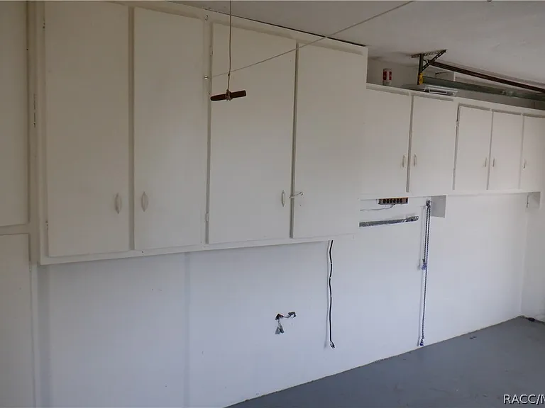 7234 Cherry Laurel Dr — Photo 37