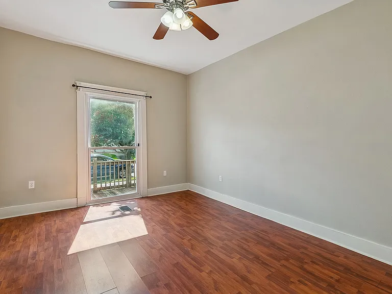 2822 General Pershing St — Photo 4