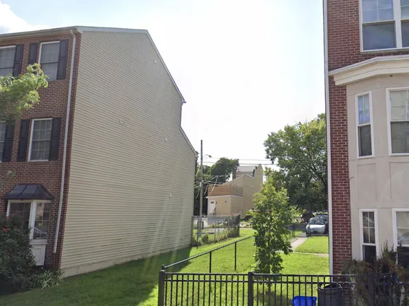 1338 N Franklin St, Philadelphia, PA 19122