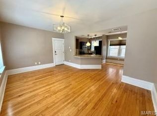 536 Rosedale Ave APT 101, Saint Louis, MO 63112