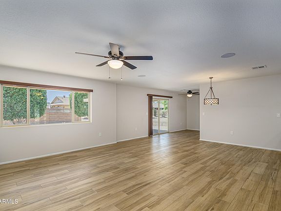 3rd image of 11037 W MEADE Drive