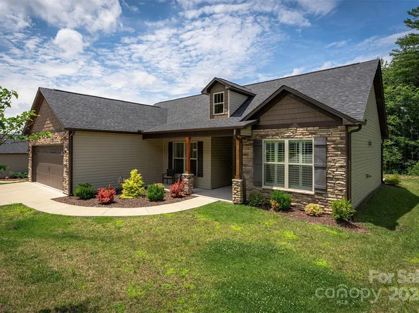 148 Water Leaf Dr, Weaverville, NC 28787