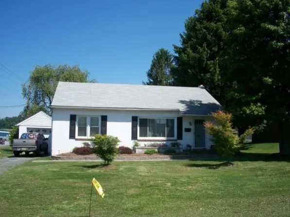 890 Locust St, Wrightsville, PA 17368