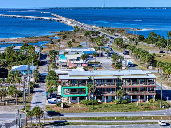 112 Franklin Blvd #201, Eastpoint, FL 32328