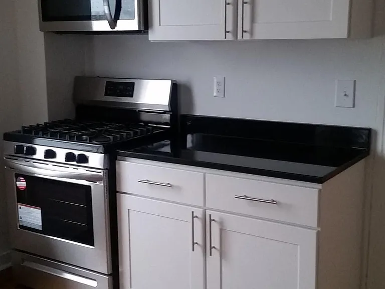 46 S Clinton St — Photo 4