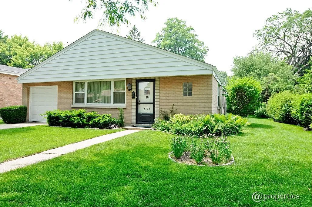 8734 Kedvale Ave photo 1
