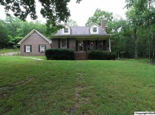 43 Lamson Dr, Laceys Spring, AL 35754