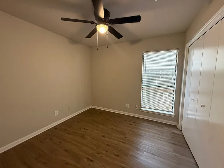 2516 Howellwood Way #B — Photo 15