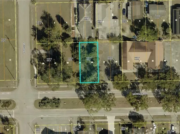 2965 Lincoln Blvd, Fort Myers, FL 33916