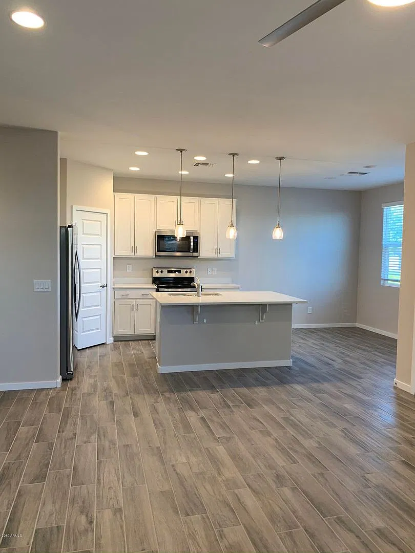 Unique opportunity! Rent a updated townhome in Tempe!! — Photo 4