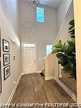 3 bed, 2.5 bath, 1922 sqft, $1,800 — Photo 4