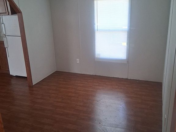 3rd image of 110 Mill Creek Dr #50