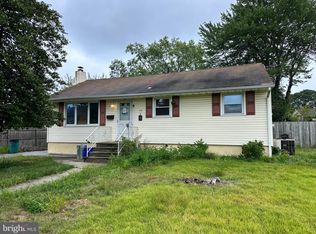 115 Gloucester Ave, Magnolia, NJ 08049