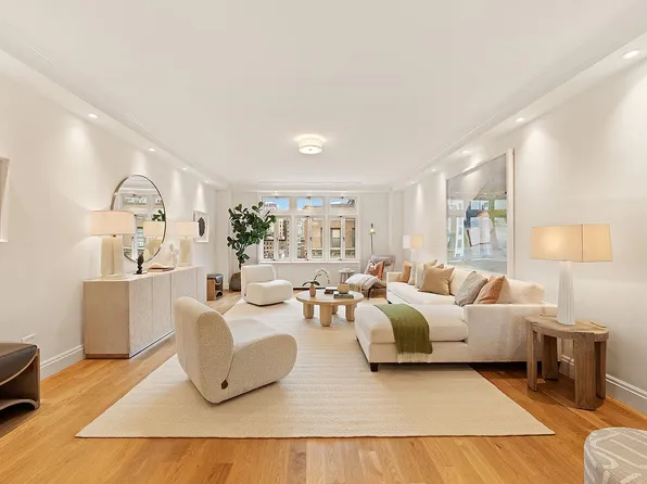 317 W 89th St APT 9E, New York, NY 10024