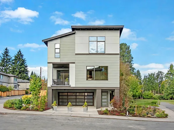 17802 19th Ave W #15, Lynnwood, WA 98037