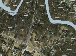 105 Chatsworth Rd, Greer, SC 29651