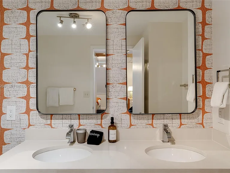 3250 NE 1st Ave #715 — Photo 38