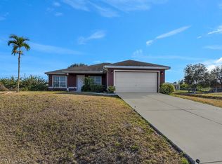 2719 25th St SW, Lehigh Acres, FL 33976