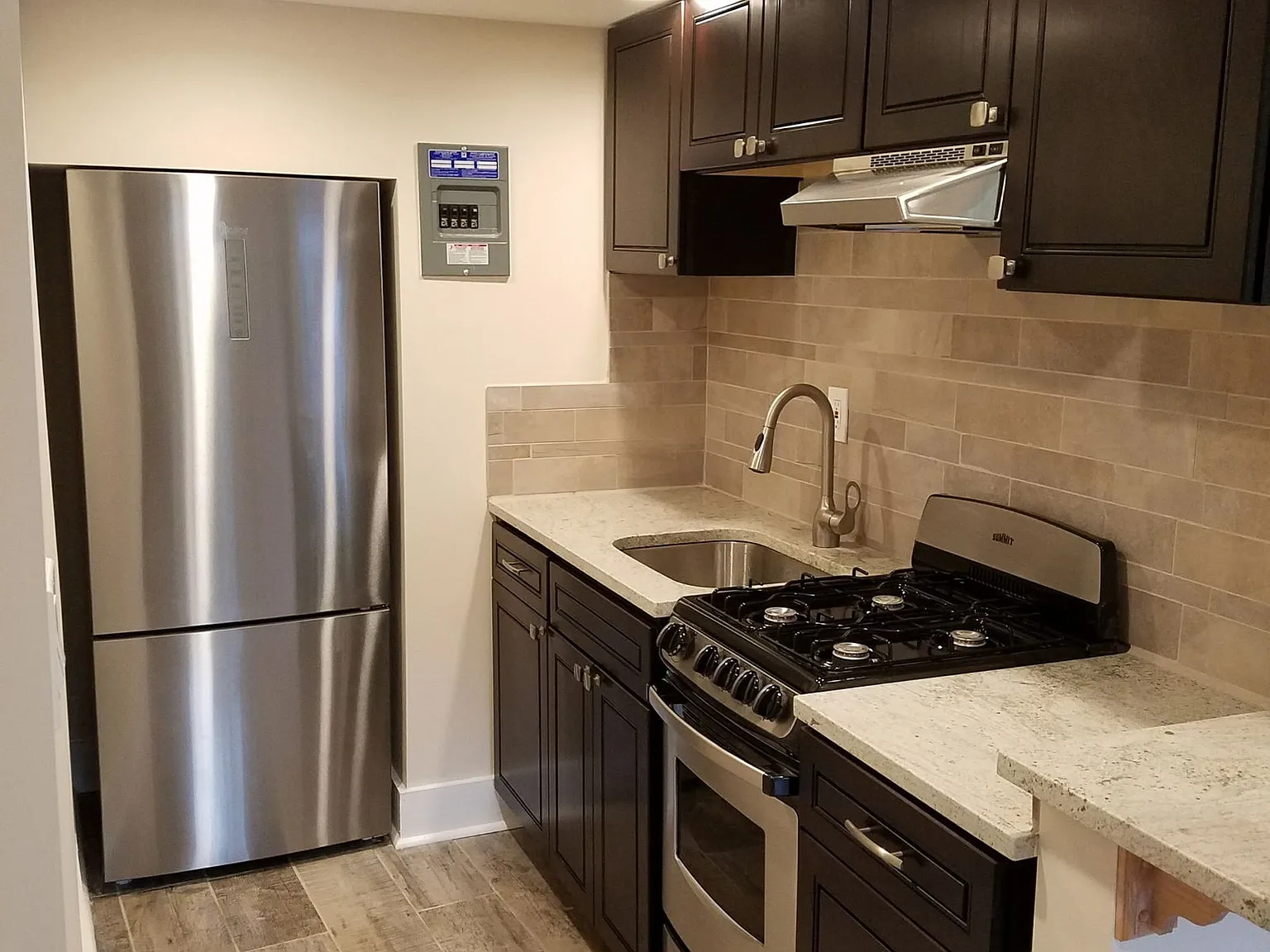 Studio, 1.0 bath, 550 sqft, $1,430 — Photo 1