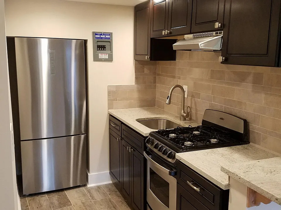 149 Peachtree Cir NE #30