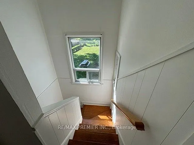 21 Aura Lea Blvd — Photo 13