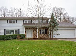 1977 Lytham Rd, Columbus, OH 43220