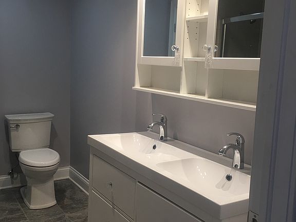 Double vanity