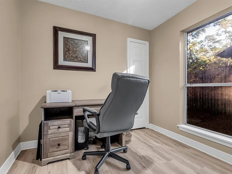 24102 Northcrest Dr — Photo 11