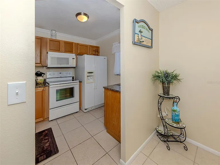 361 Airport Ave E #508 — Photo 10