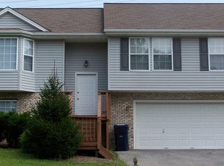 621 Ellett Rd, Blacksburg, VA 24060