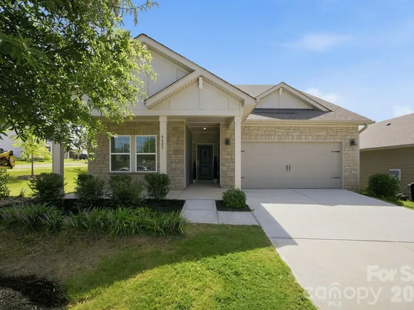 4405 Duplin Dr, Charlotte, NC 28214