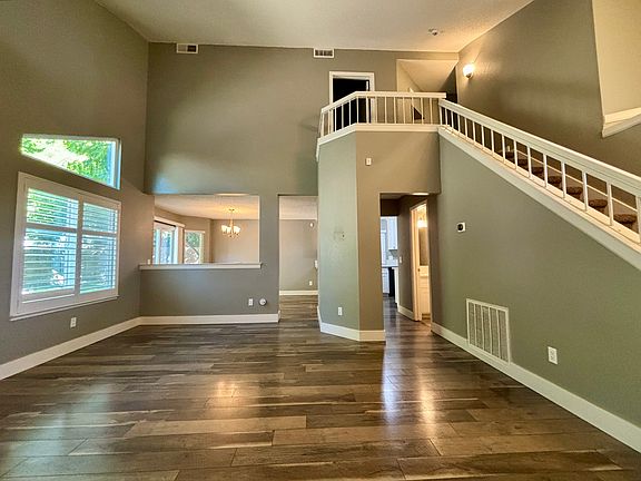 5th image of 7592 Deltawind Dr