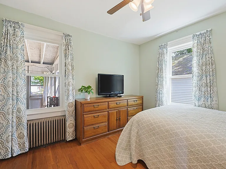 7 Whitin Ave — Photo 2