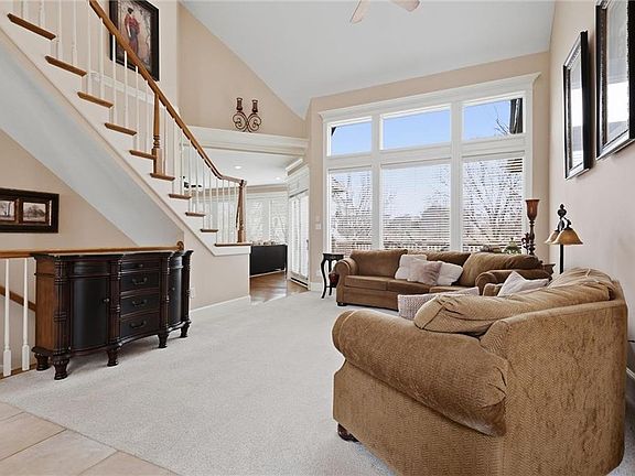 5th image of 9610 NE 96th Ct