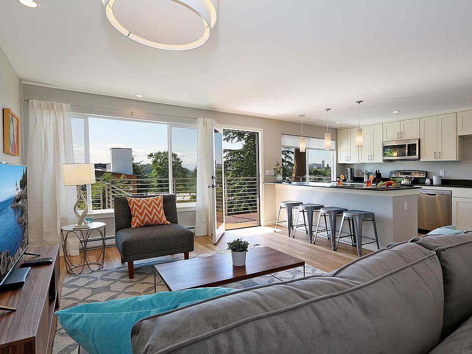 Entry, Living Area, and Kitchen