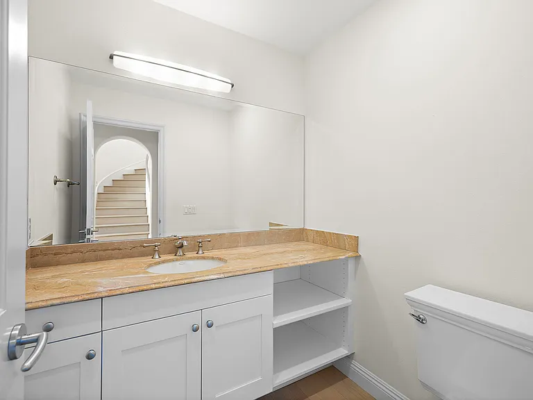 150 Sidney Bay Dr — Photo 21
