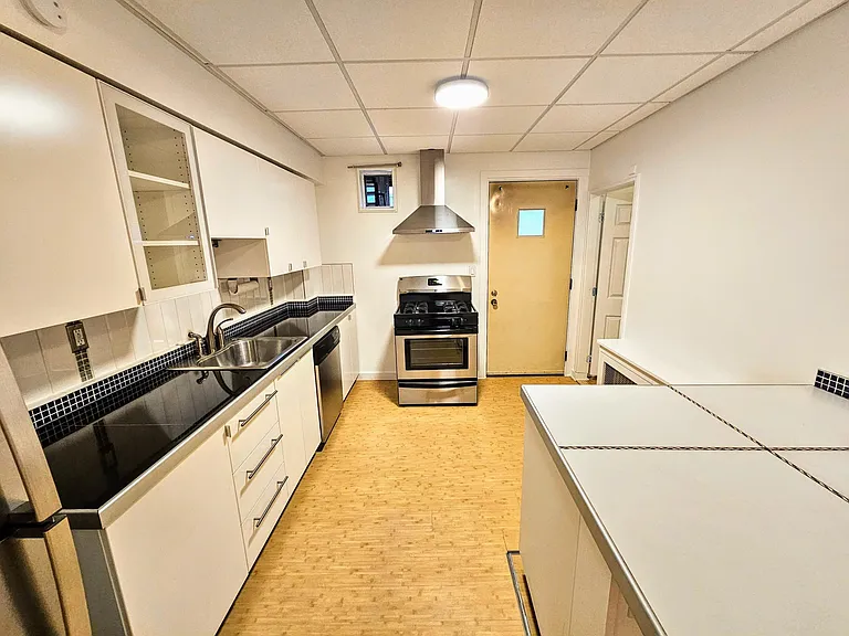 320 S Mathilda St #2 — Photo 3