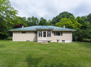 1016 Golf Course Rd, Altoona, PA 16601